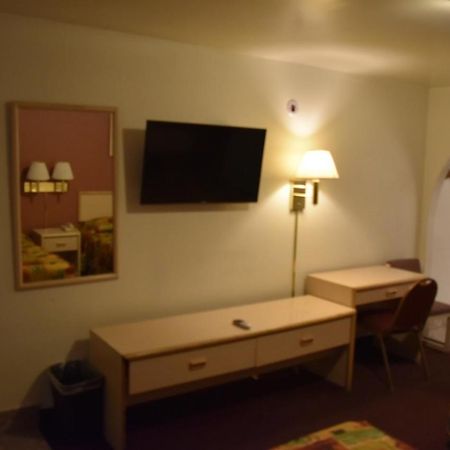 Travelodge By Wyndham Farmington Extérieur photo